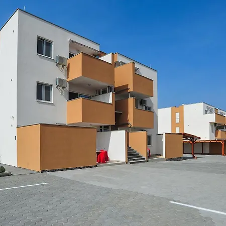 2 Bedroom In 宁