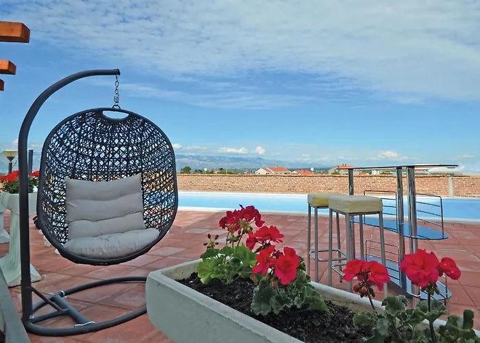 Apartamento Awesome In With Wifi Nin