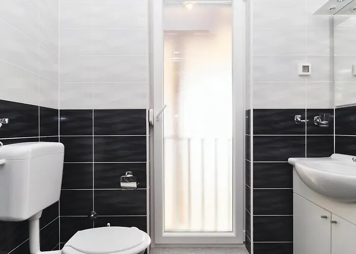 Awesome In With Wifi Апартаменты Нин