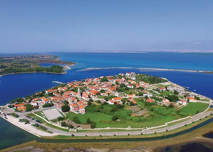 Апартаменты Awesome In With Wifi